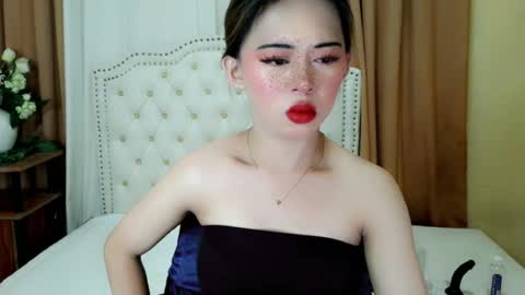 Sophie online show from 06-22-26, 04:09