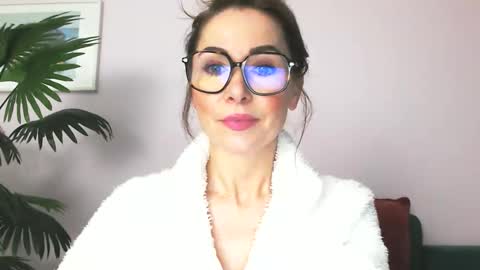 delilah_sweet online show from 06-08-26, 03:23