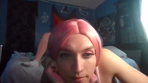 Snapshot of delilahandjuju chatting on 01-08-25, 01:52 Delilah Juju online show from 01-08-25, 01:52