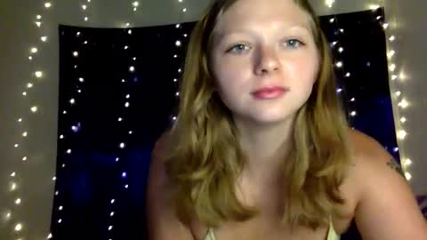 DelilaLove3412 online show from 05-11-26, 10:40