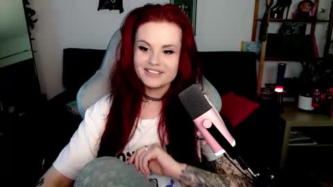 dellacrush_ online show from 11-12-25, 05:46