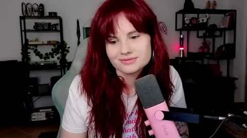 dellacrush_ online show from 04-14-26, 06:14