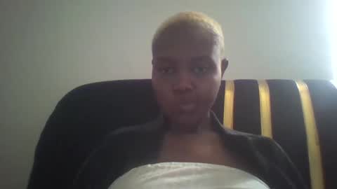 Snapshot of dellarine517299 chatting on 12-01-25, 08:41 dellarine517299 online show from 12-01-25, 08:41