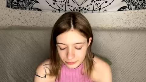 Sia online show from 01-16-26, 12:31