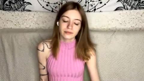 Sia online show from 01-17-26, 01:05