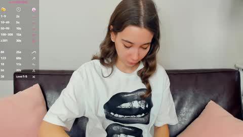 Eliza online show from 05-05-26, 09:50