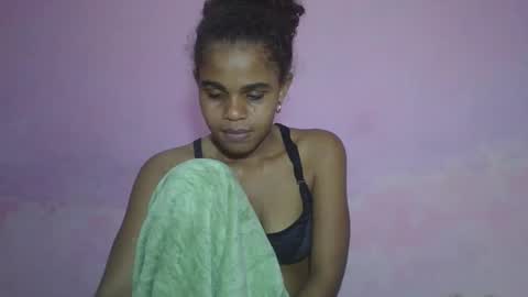 delphine online show from 04-29-26, 05:41