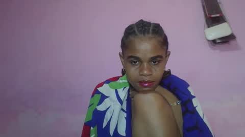 delphine online show from 05-07-26, 04:56
