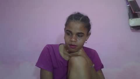 delphine online show from 05-12-26, 05:48