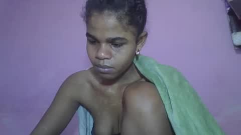 delphine online show from 05-17-26, 05:38
