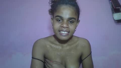 delphine online show from 05-18-26, 06:19