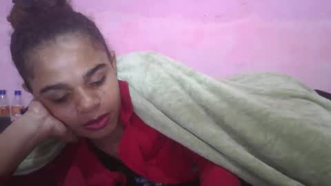 delphine online show from 05-18-26, 06:25