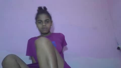 delphine online show from 05-26-26, 11:50