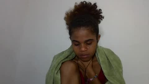 delphine online show from 06-14-26, 05:59