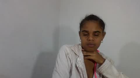 delphine online show from 06-20-26, 05:38