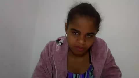 delphine online show from 06-22-26, 04:48