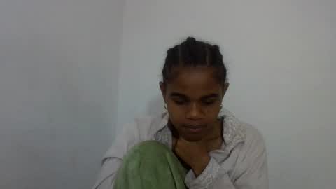 delphine online show from 07-06-26, 05:04