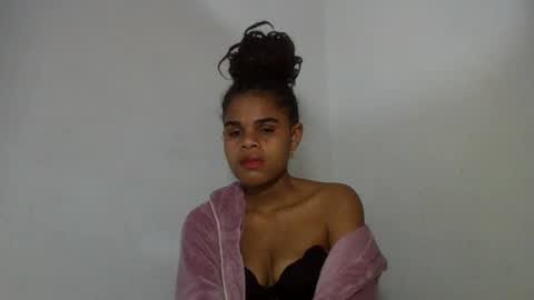 delphine online show from 07-23-26, 05:22