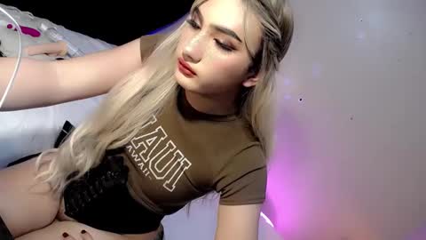 Chesca online show from 12-08-24, 01:24