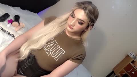 Chesca online show from 12-25-24, 05:37