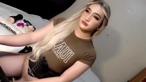 Chesca online show from 12-31-24, 03:34