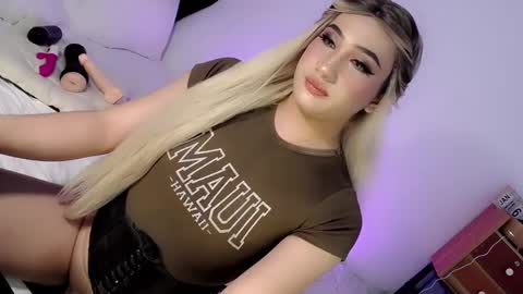 Chesca online show from 01-19-25, 01:01