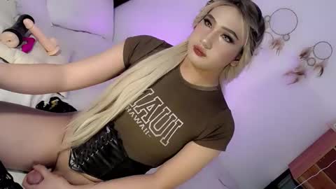 Chesca online show from 01-26-25, 05:34