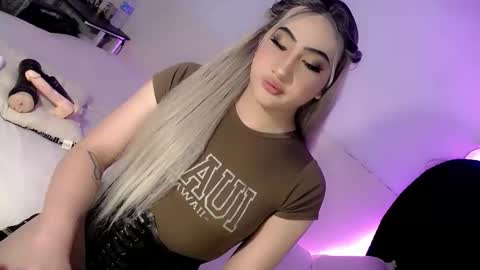 Chesca online show from 11-24-25, 06:24