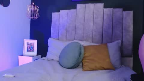 Snapshot of demetra_noxx chatting on 01-07-26, 04:15 Demetra online show from 01-07-26, 04:15