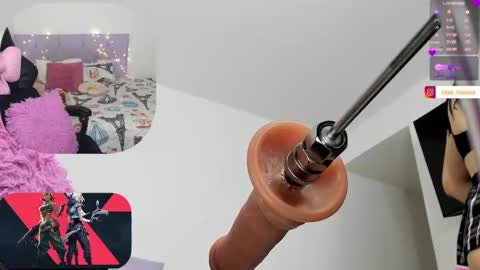 Snapshot of demi_chan chatting on 09-28-25, 10:09 demiii online show from 09-28-25, 10:09