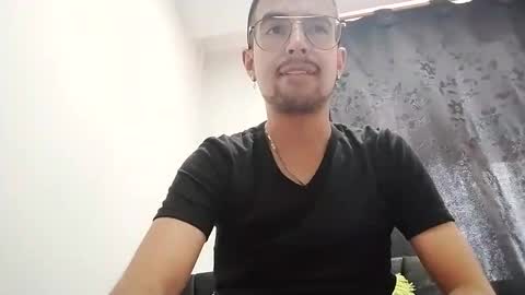 Snapshot of demian_val_4 chatting on 12-25-24, 09:22 demian_val_4 online show from 12-25-24, 09:22