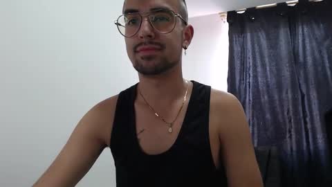 Snapshot of demian_val_4 chatting on 02-06-25, 06:24 demian_val_4 online show from 02-06-25, 06:24