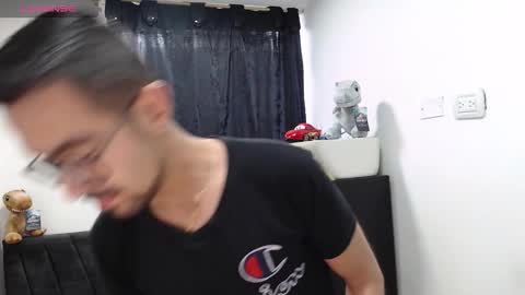 Snapshot of demian_val_4 chatting on 02-10-26, 12:09 demian_val_4 online show from 02-10-26, 12:09