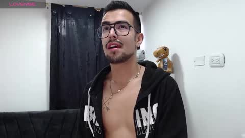 Snapshot of demian_val_4 chatting on 02-11-26, 12:10 demian_val_4 online show from 02-11-26, 12:10