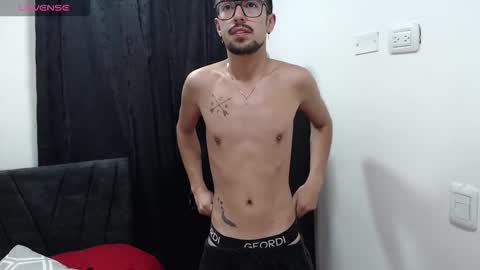 Snapshot of demian_val_4 chatting on 02-16-26, 12:01 demian_val_4 online show from 02-16-26, 12:01