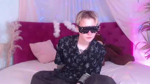 Snapshot of demianenglen chatting on 09-20-25, 07:37 demianenglen online show from 09-20-25, 07:37