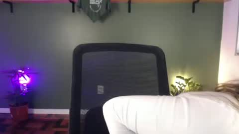 demmetria online show from 05-20-26, 06:14