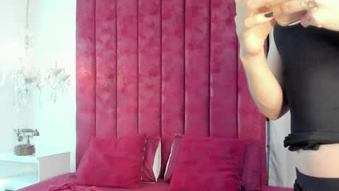 Snapshot of demon_foxx chatting on 04-12-26, 03:44 online show from 04-12-26, 03:44