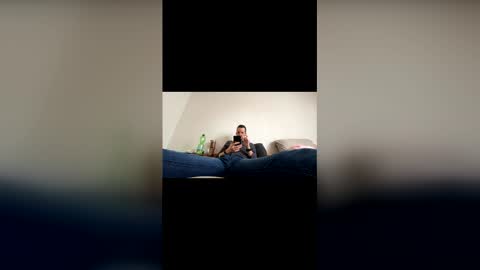 denis19872 online show from 04-04-26, 11:18