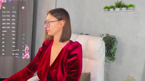Snapshot of denise_halle chatting on 09-27-25, 01:21 Elina online show from 09-27-25, 01:21