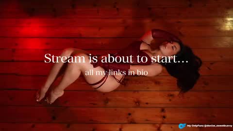 Snapshot of deniseone chatting on 04-26-26, 04:15 Denise online show from 04-26-26, 04:15