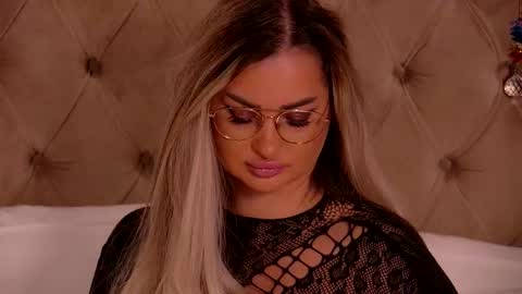 Ela online show from 02-03-26, 09:53