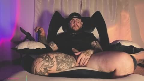 Oliver online show from 04-22-26, 03:53