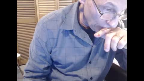 Snapshot of denn_jett chatting on 01-22-25, 02:37 Den Jet online show from 01-22-25, 02:37