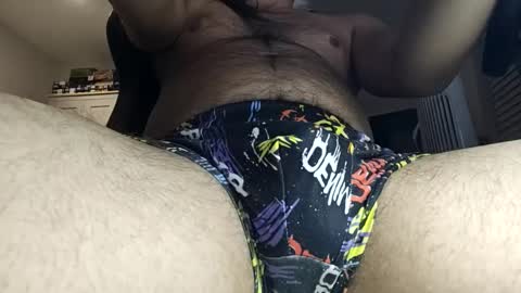 dennis210586 online show from 11-03-25, 10:21