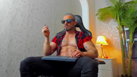Snapshot of dennis_cox_ chatting on 01-11-25, 09:57 dennis_cox_ online show from 01-11-25, 09:57