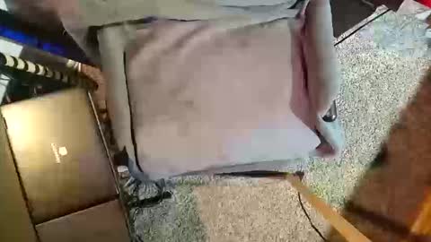 Snapshot of denverdljo chatting on 10-17-25, 11:35 Denverdljo online show from 10-17-25, 11:35