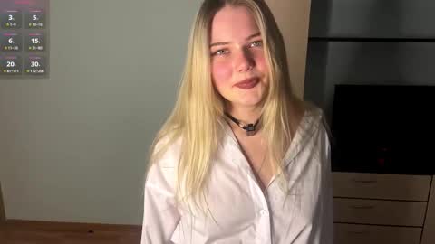 Luna online show from 03-27-26, 03:34