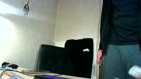 dereck59 online show from 04-10-26, 08:24