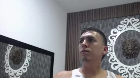 Snapshot of dereck_smithh chatting on 06-13-26, 03:37 Dereck online show from 06-13-26, 03:37